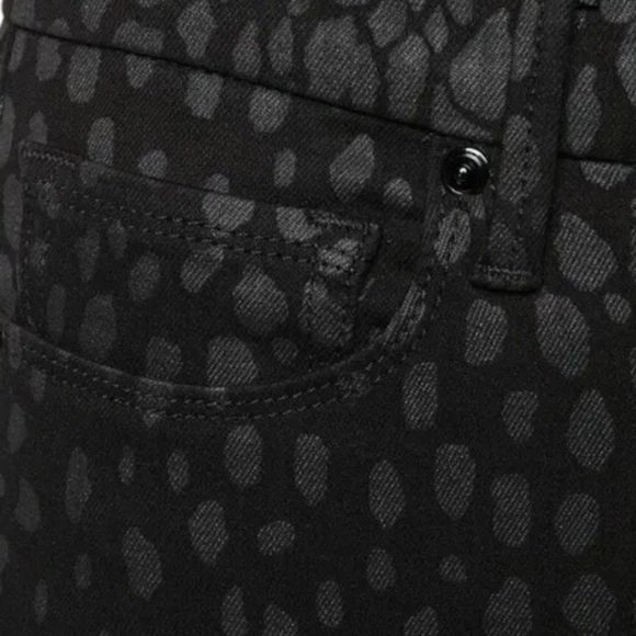 Good American Good Legs Crop Animal Print Jean Size 27 / 4 Black STRETCH! - Picture 3 of 15